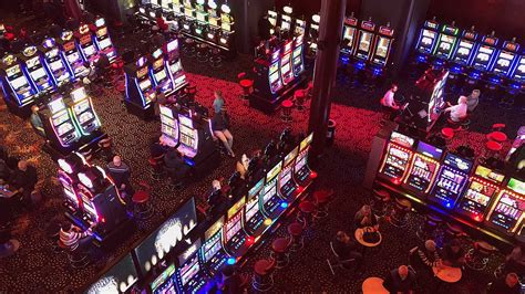 The psychology behind casino design .